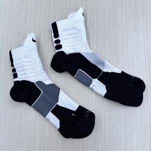 Nike Men's Black and White Performance Socks